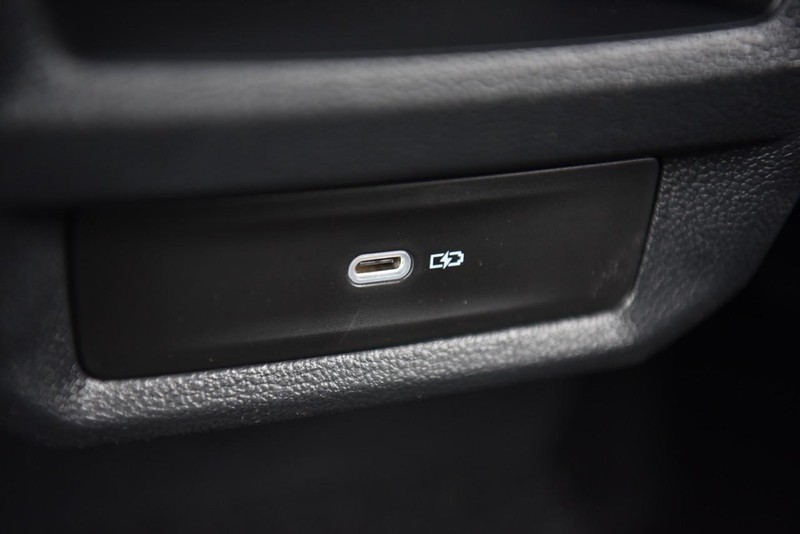 Volkswagen Taos Vehicle Image 25