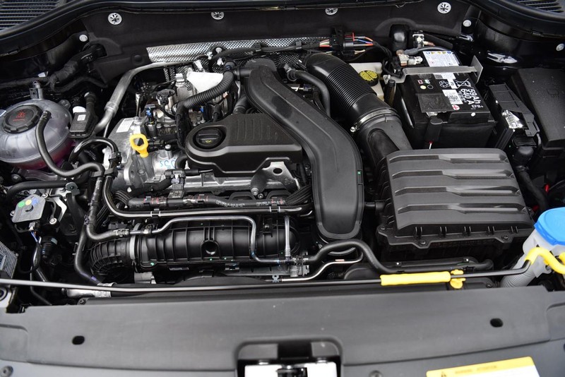 Volkswagen Taos Vehicle Image 27