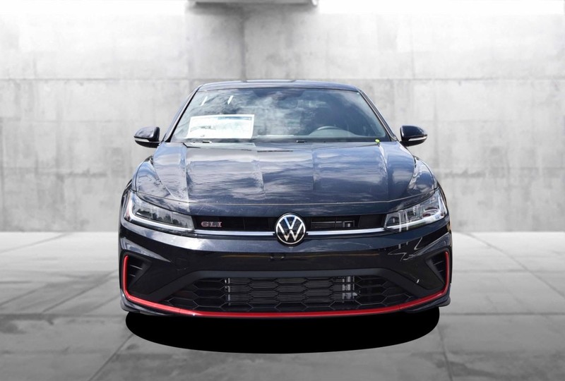 Volkswagen Jetta GLI Vehicle Image 04