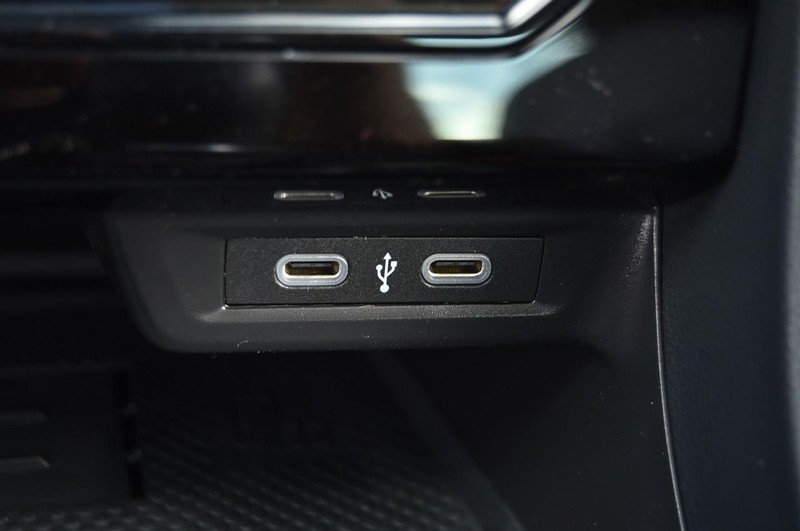 Volkswagen Jetta GLI Vehicle Image 16