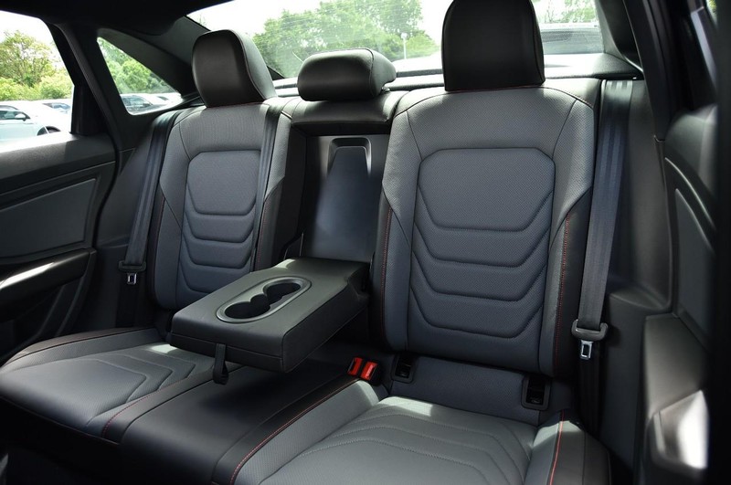Volkswagen Jetta GLI Vehicle Image 23