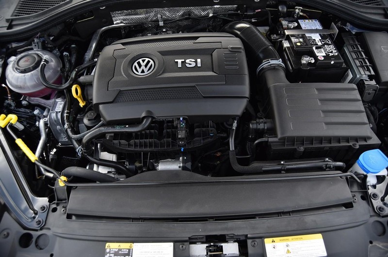 Volkswagen Jetta GLI Vehicle Image 25