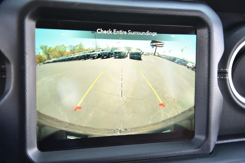 Jeep Wrangler 4xe Vehicle Image 12