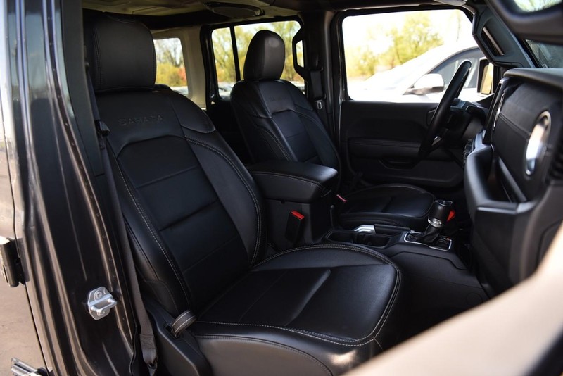 Jeep Wrangler 4xe Vehicle Image 21