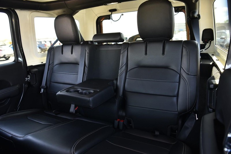 Jeep Wrangler 4xe Vehicle Image 22