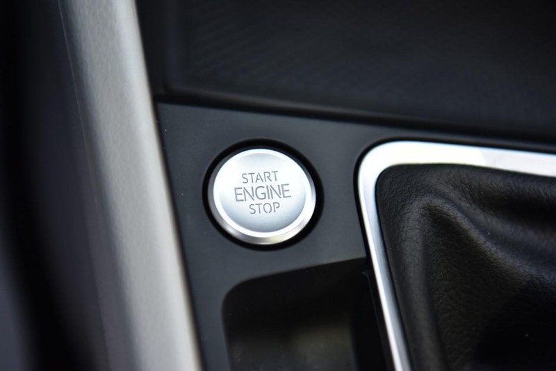 Volkswagen Jetta Vehicle Image 18