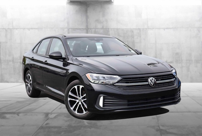 Volkswagen Jetta Vehicle Image 02