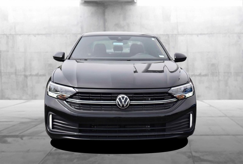Volkswagen Jetta Vehicle Image 04