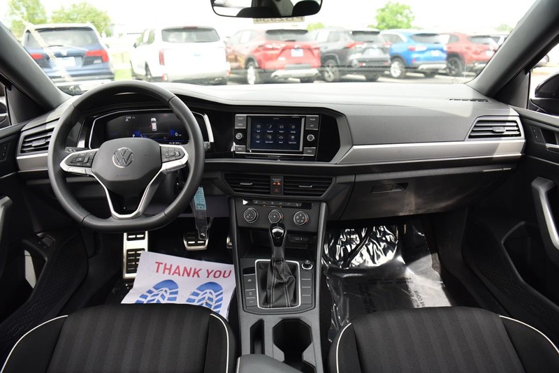 Volkswagen Jetta Vehicle Image 07