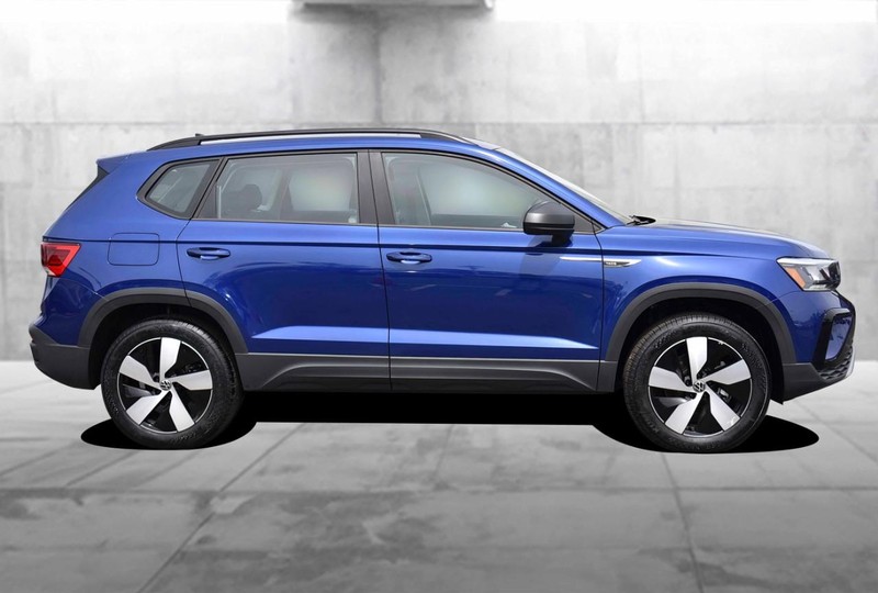 Volkswagen Taos Vehicle Image 05