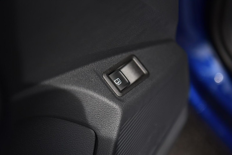 Volkswagen Taos Vehicle Image 09