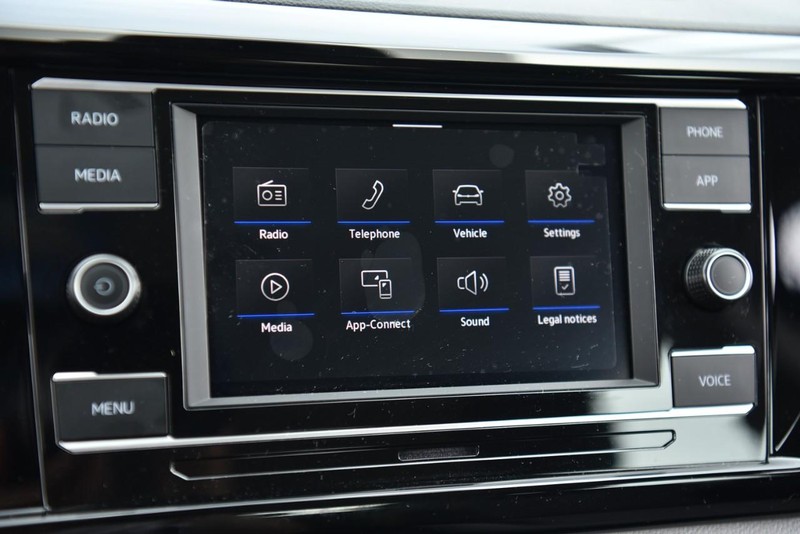 Volkswagen Taos Vehicle Image 14