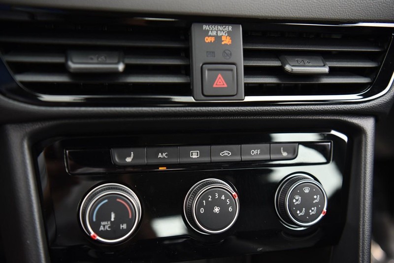 Volkswagen Taos Vehicle Image 15