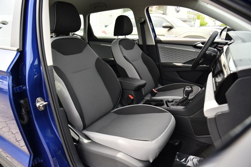 Volkswagen Taos Vehicle Image 22