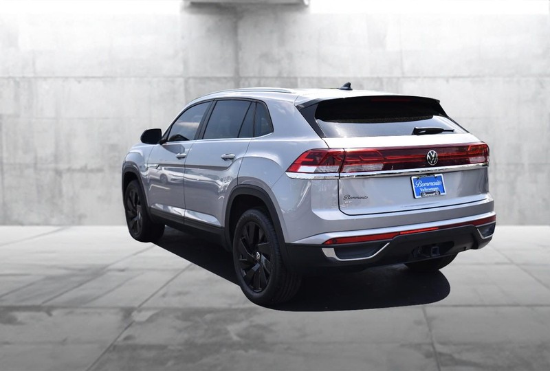 Volkswagen Atlas Cross Sport Vehicle Image 07