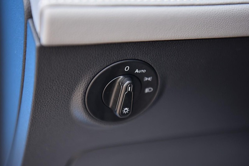 Volkswagen Taos Vehicle Image 12