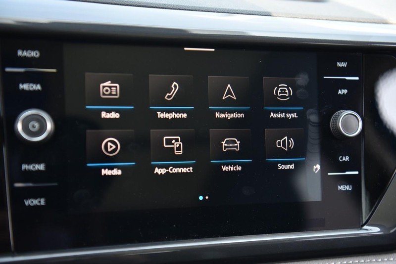 Volkswagen Taos Vehicle Image 15