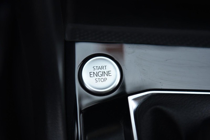 Volkswagen Taos Vehicle Image 18