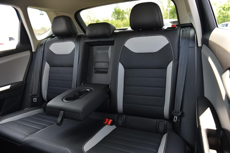 Volkswagen Taos Vehicle Image 25