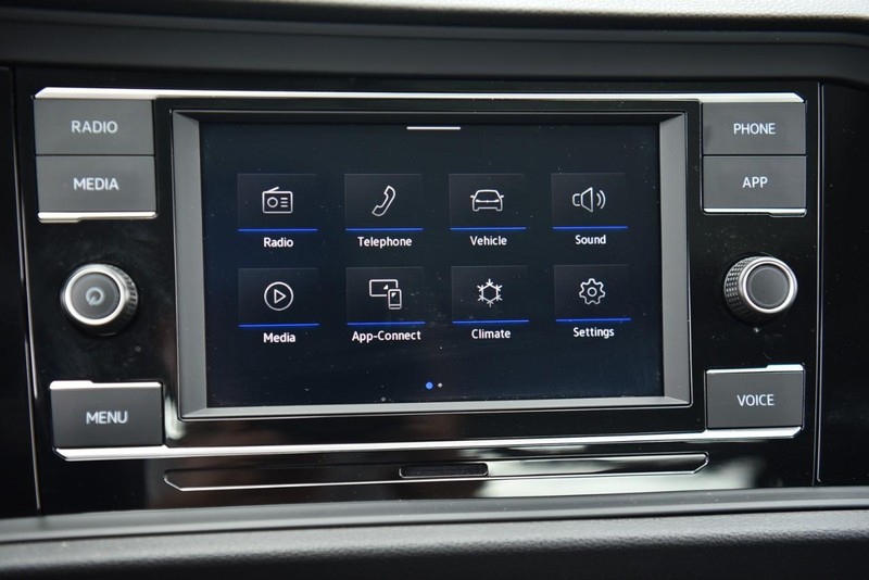 Volkswagen Jetta Vehicle Image 15