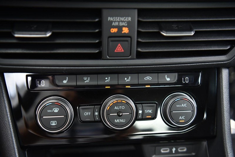 Volkswagen Jetta Vehicle Image 16