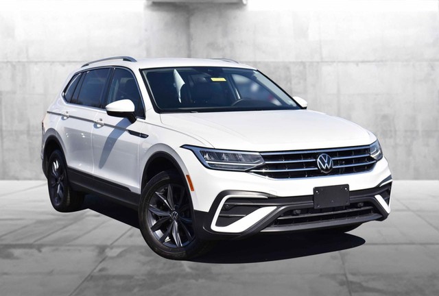 Certified 2023 Volkswagen Tiguan SE with VIN 3VV3B7AX2PM141012 for sale in Hazelwood, MO