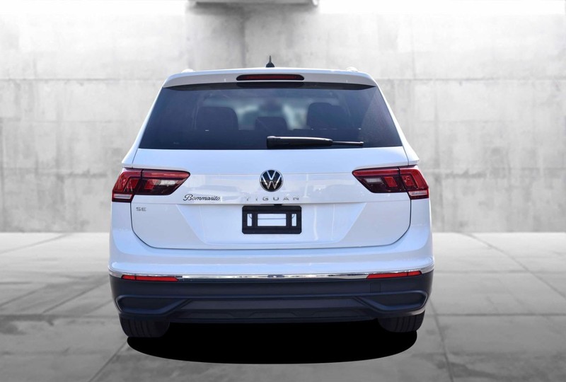 Volkswagen Tiguan Vehicle Image 06