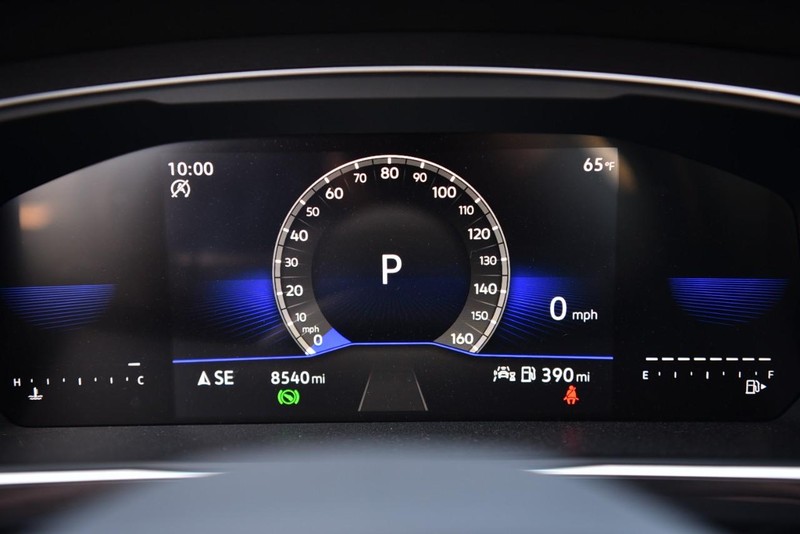 Volkswagen Tiguan Vehicle Image 12