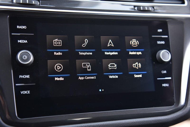 Volkswagen Tiguan Vehicle Image 18