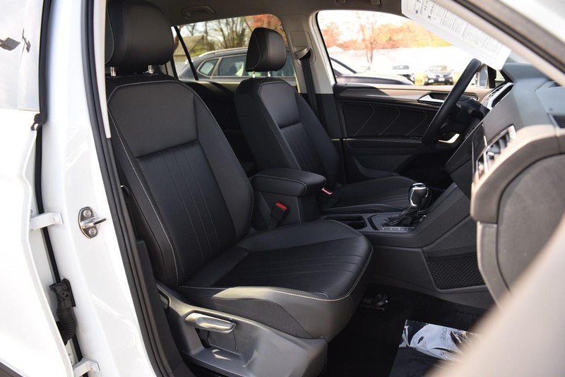 Volkswagen Tiguan Vehicle Image 21