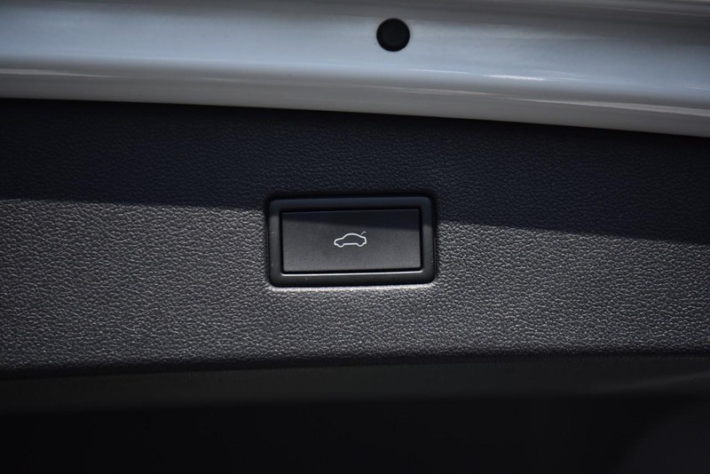 Volkswagen Tiguan Vehicle Image 27