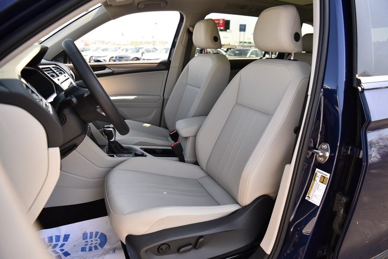 Volkswagen Tiguan Vehicle Image 21
