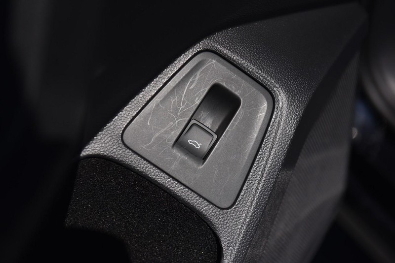 Volkswagen Tiguan Vehicle Image 10