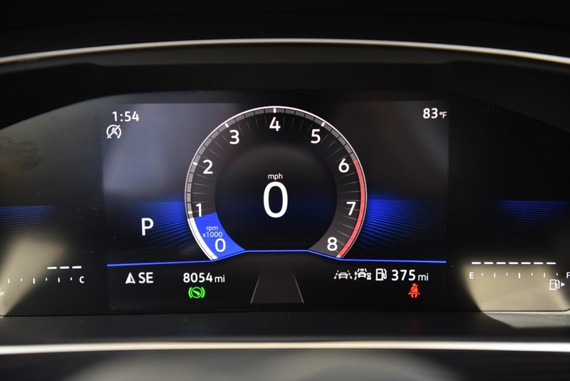 Volkswagen Tiguan Vehicle Image 13