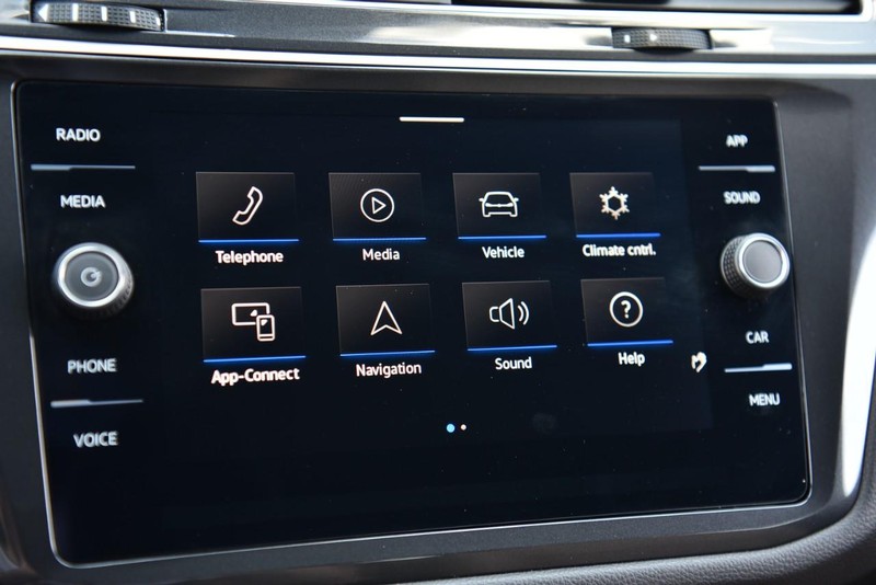 Volkswagen Tiguan Vehicle Image 15