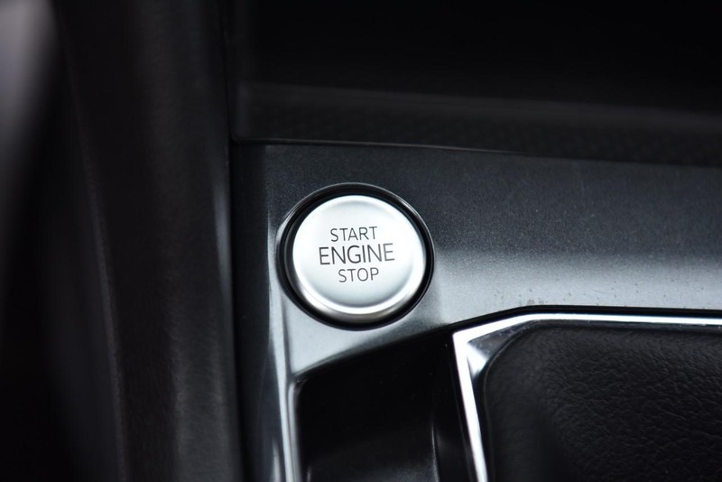 Volkswagen Tiguan Vehicle Image 18