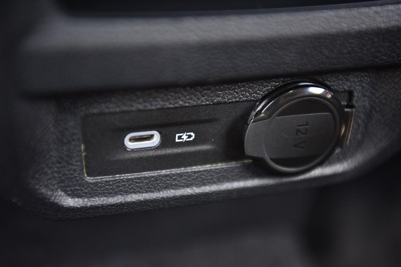 Volkswagen Tiguan Vehicle Image 26