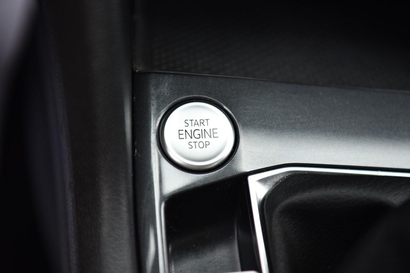 Volkswagen Tiguan Vehicle Image 17