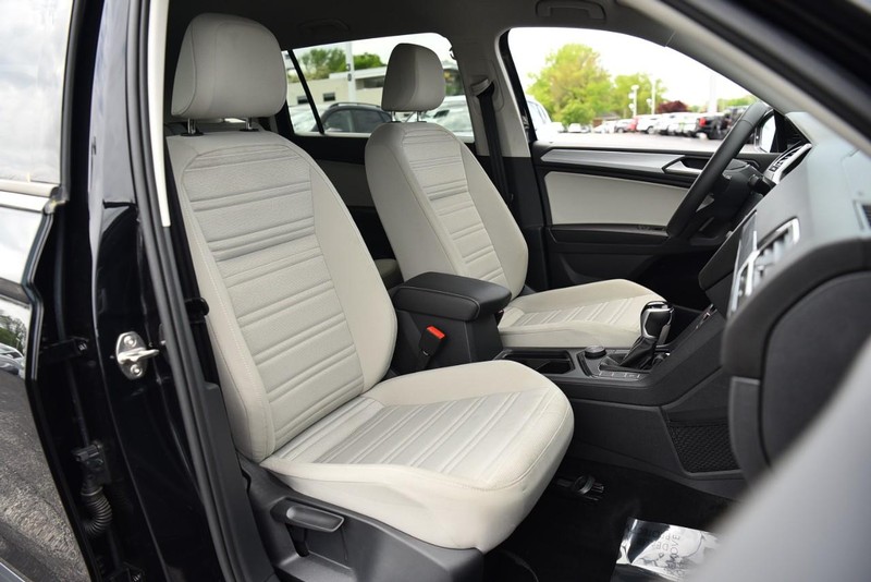Volkswagen Tiguan Vehicle Image 22
