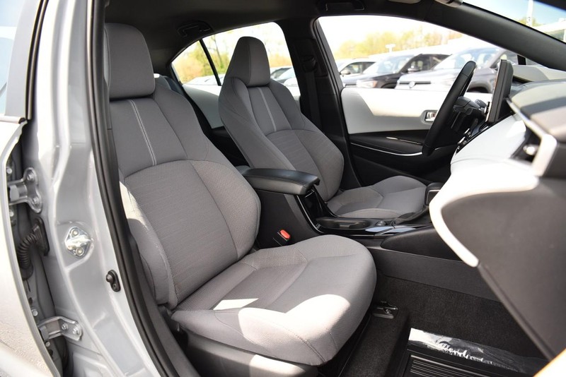 Toyota Corolla Vehicle Image 18