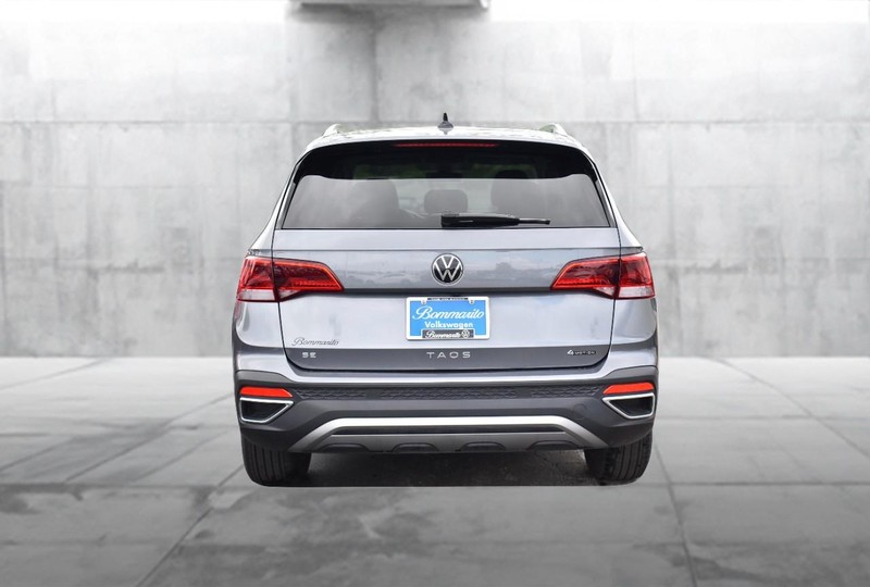 Volkswagen Taos Vehicle Image 06