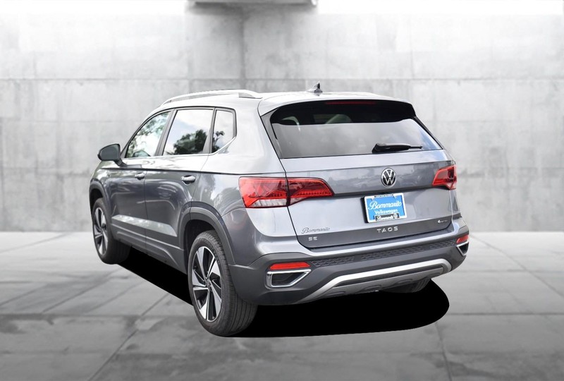 Volkswagen Taos Vehicle Image 07