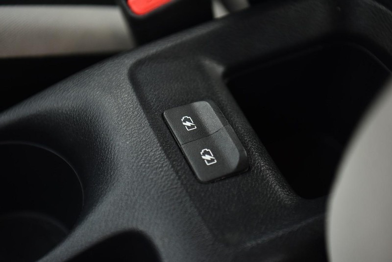 Nissan Versa Vehicle Image 21