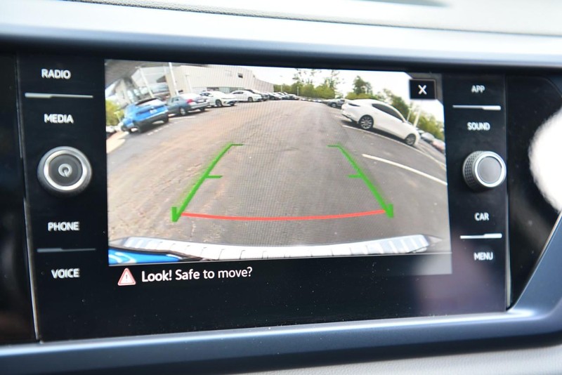 Volkswagen Taos Vehicle Image 14