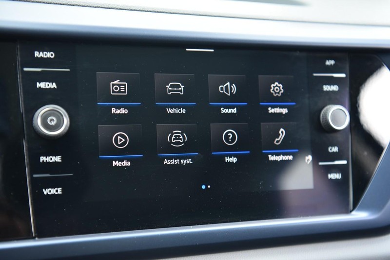 Volkswagen Taos Vehicle Image 15