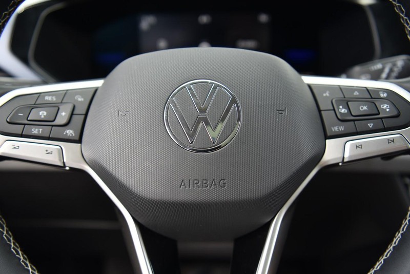 Volkswagen Taos Vehicle Image 20