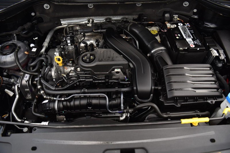 Volkswagen Taos Vehicle Image 28