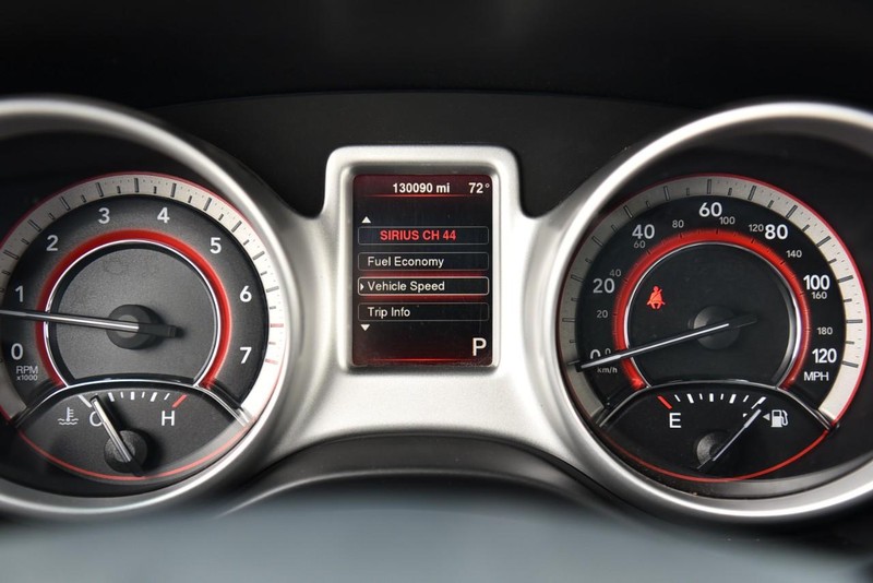 Dodge Journey Vehicle Image 12