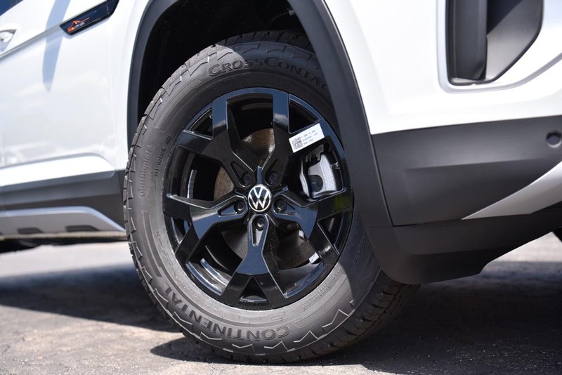 Volkswagen Atlas Vehicle Image 03