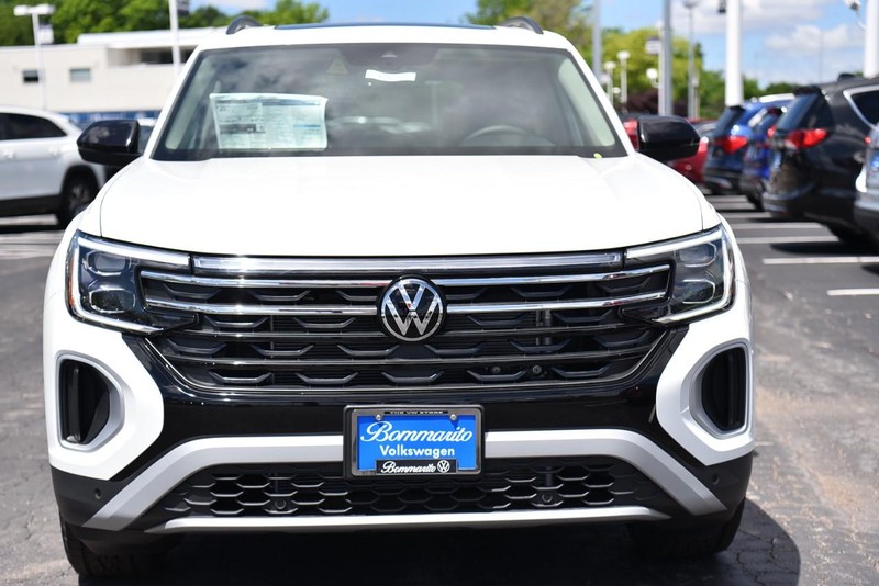 Volkswagen Atlas Vehicle Image 04